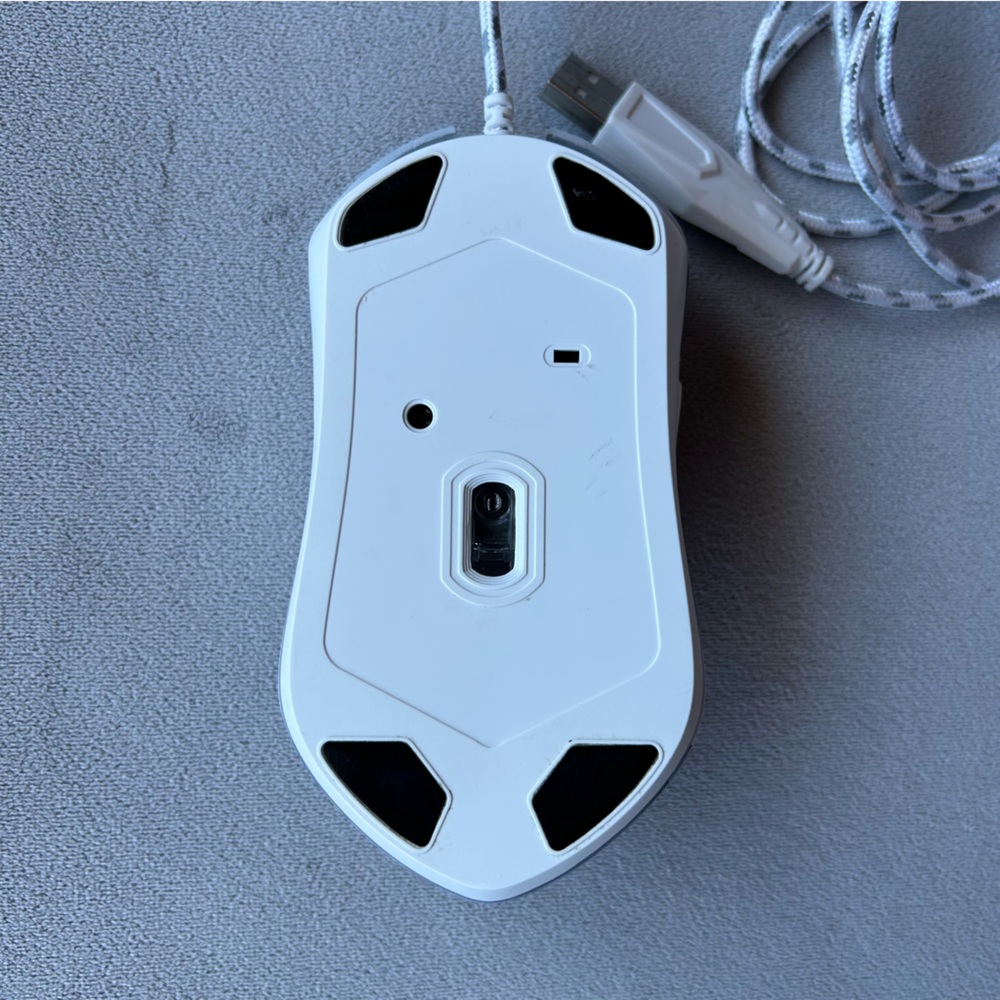 MageGee ~ Wired DPI Mouse ~ White - Picture 3 of 6